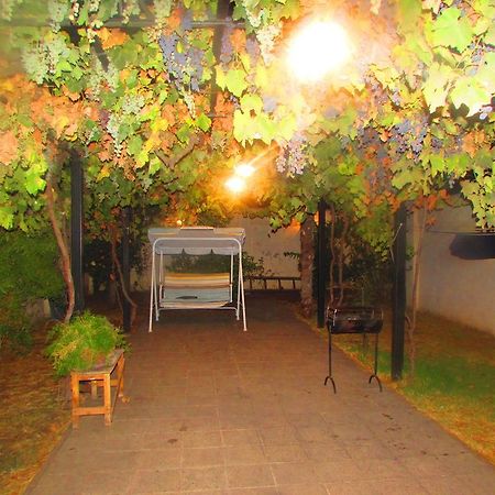 La Ruca Hostel Сантяго Екстериор снимка